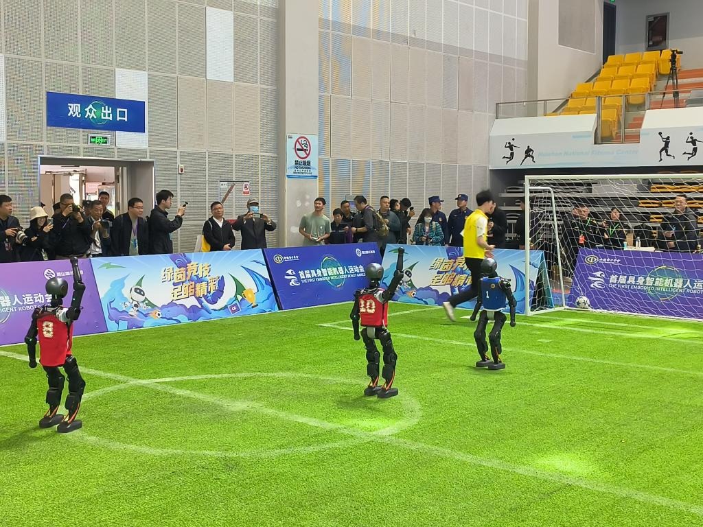 周琦15分9篮板 北京北汽大胜新疆伊力特